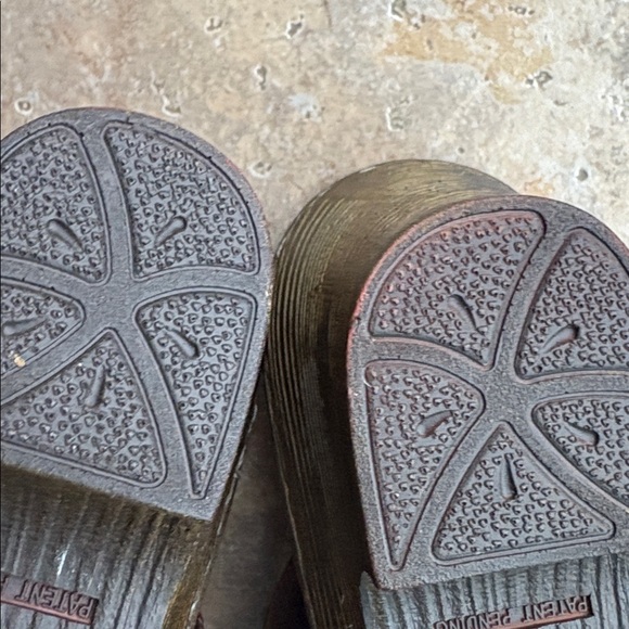 NEW Born Olive and Chocolate Suede Leather Clogs 9 - Picture 7 of 11